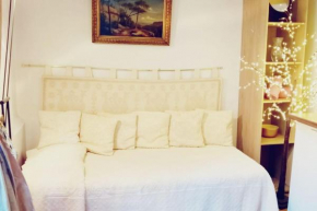 Small Luxurious Room in the heart of Saint Germain